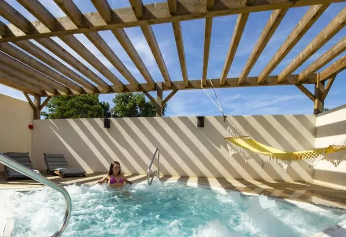 4* : Mobil Premium 33 M² A 200m De La Et Centre Campingplads Narbonne-Plage